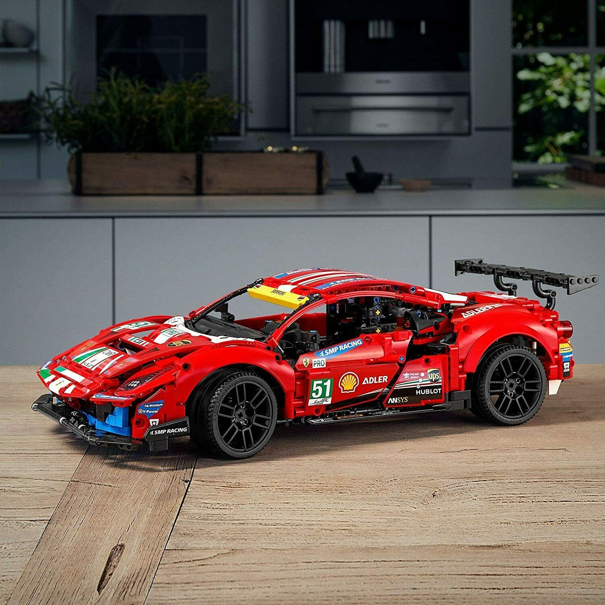 Lego Technic Ferrari 488 GTE “AF Corse #51” 42125