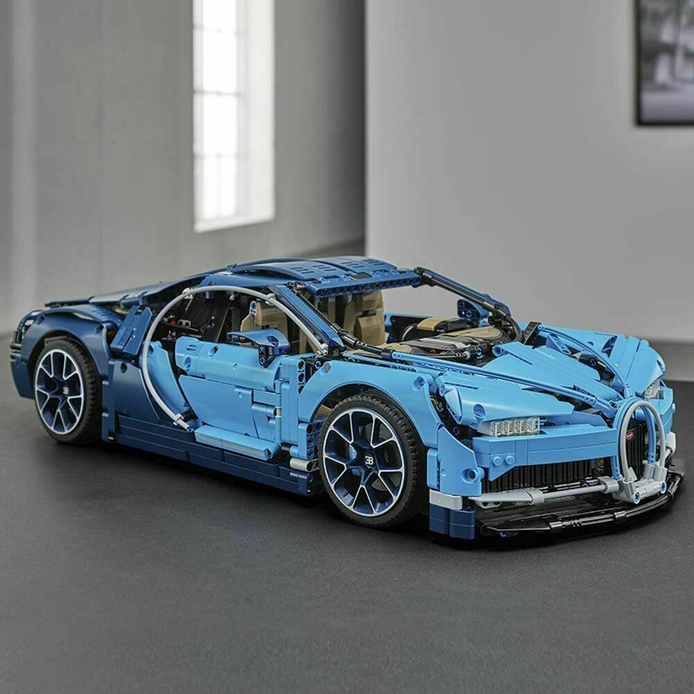 LEGO Technic Bugatti Chiron 42083