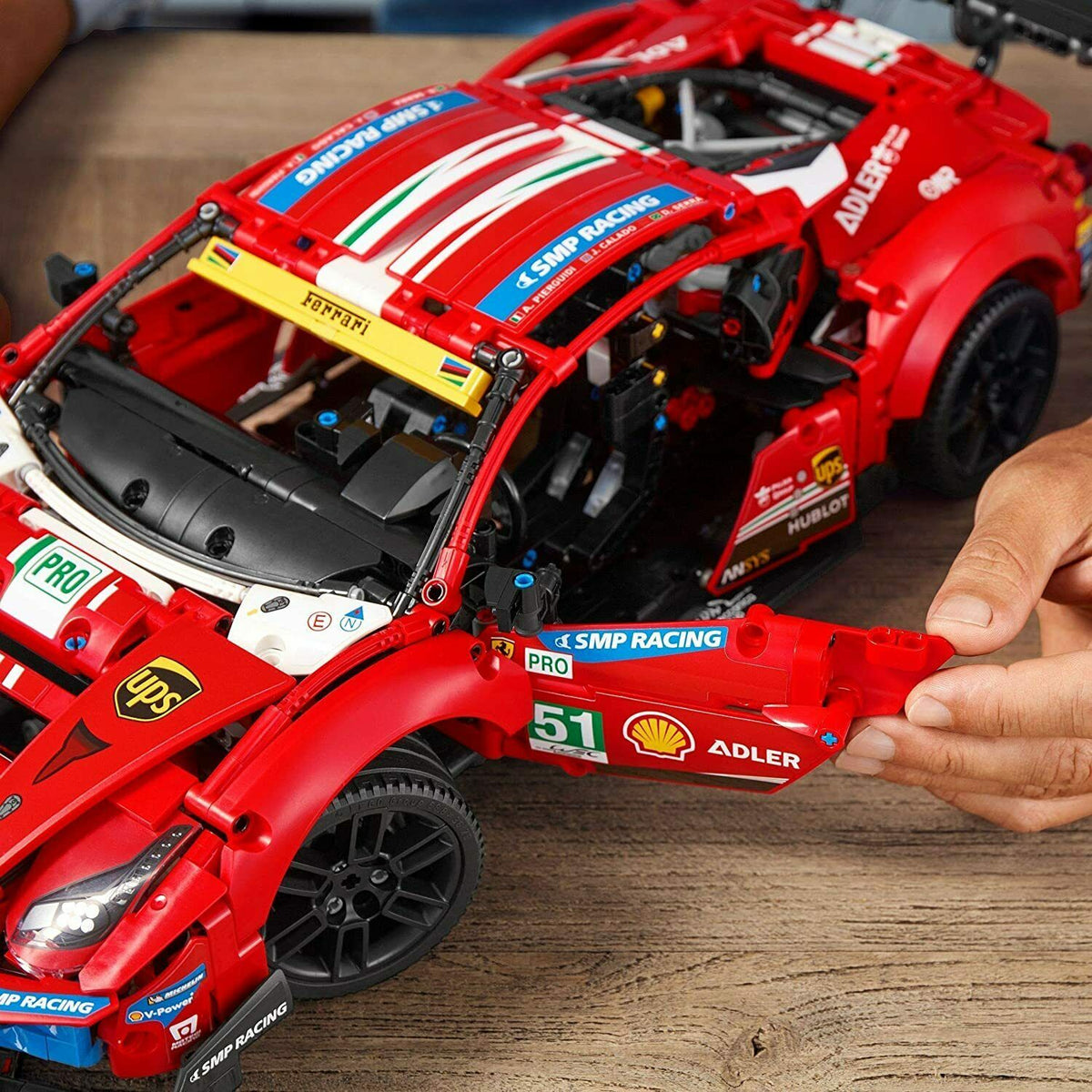 Lego Technic Ferrari 488 GTE “AF Corse #51” 42125