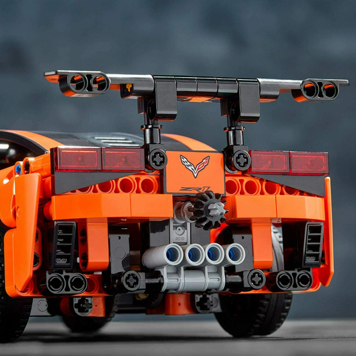 Lego Technic Chevrolet Corvette ZR1 42093
