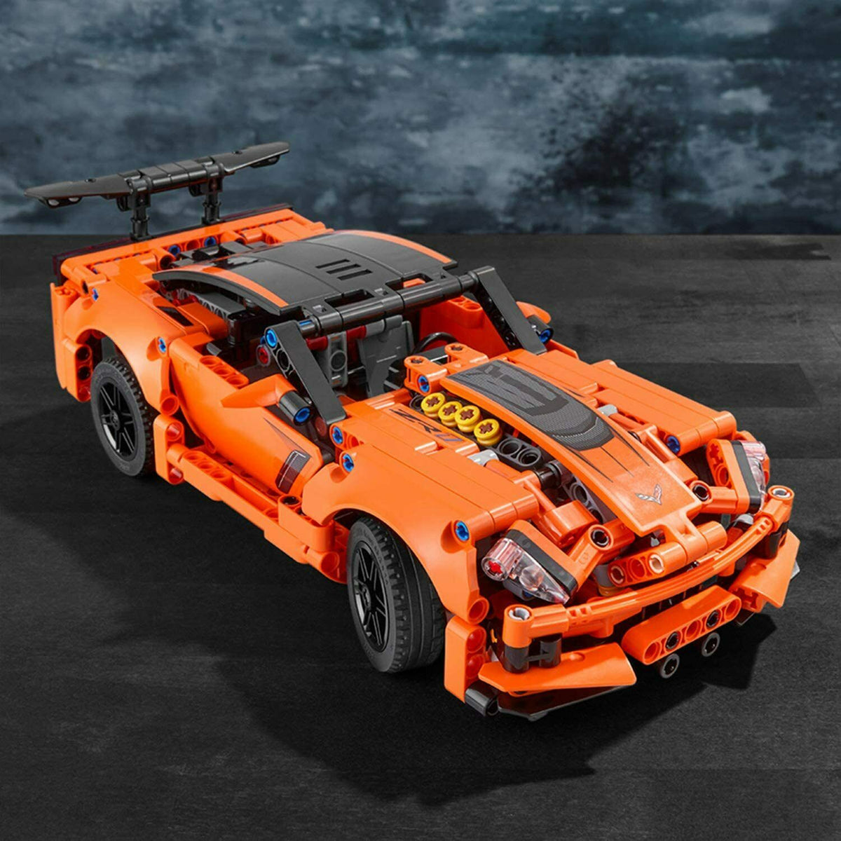 Lego Technic Chevrolet Corvette ZR1 42093