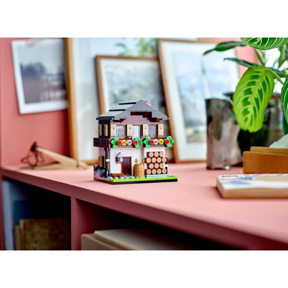 Lego House of the World 3 40594